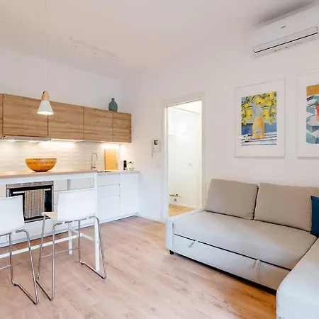 Luxury 1 Bedroom Apartment, Close To San Siro, Fiera And 10 Min Metro To Duomo Apartamento